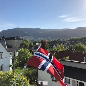 # 1 Mountain View With Free Street Parking Appartamento Bergen